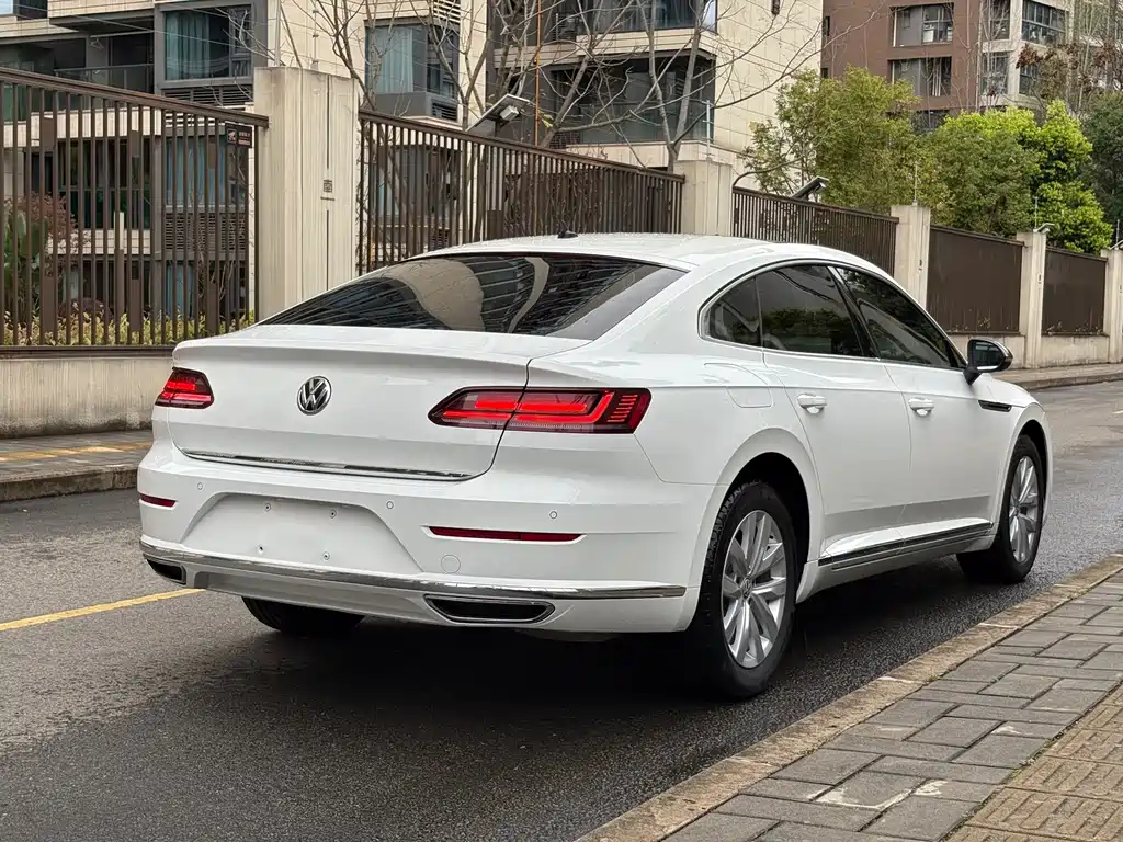 FAW-Volkswagen CC 2019 330TSI Huayan Edition National VI купить на сайте DeffCars