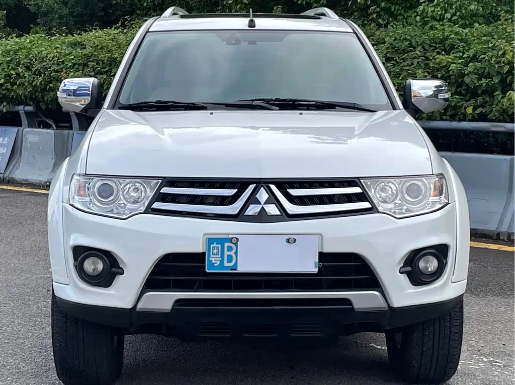 Pajero Jinchang 2013 3.0L automatic four-wheel drive flagship version купить на сайте DeffCars