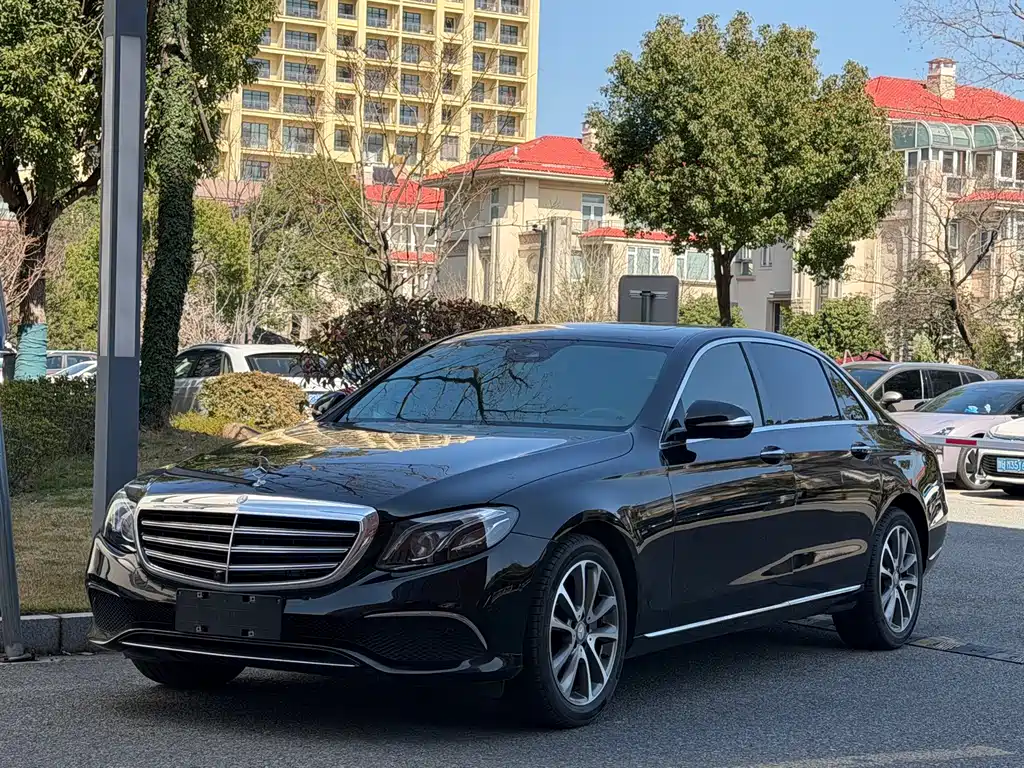 Mercedes-Benz E-Class 2016 E 300 L Fashion Model купить на сайте DeffCars