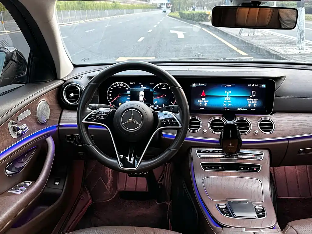 Mercedes-Benz E-Class 2022 E 300 L Luxury Model купить на сайте DeffCars