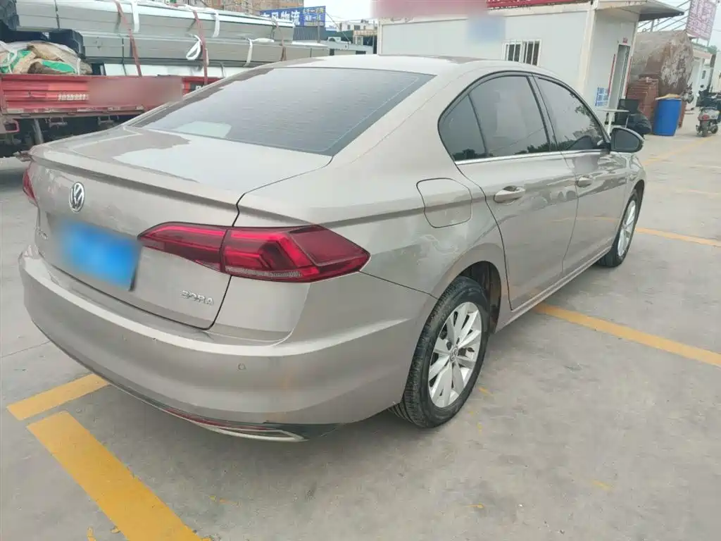 Bora 2020 1.5L automatic comfort model купить на сайте DeffCars