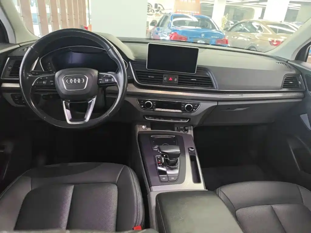 Audi Q5L 2018 45 TFSI Exclusive Fashion Model National VI купить на сайте DeffCars