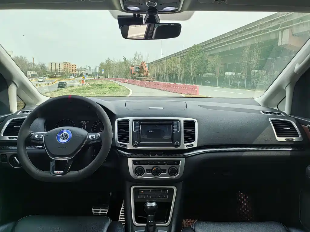 Sharan 2016 380TSI Comfortable 7-seater купить на сайте DeffCars