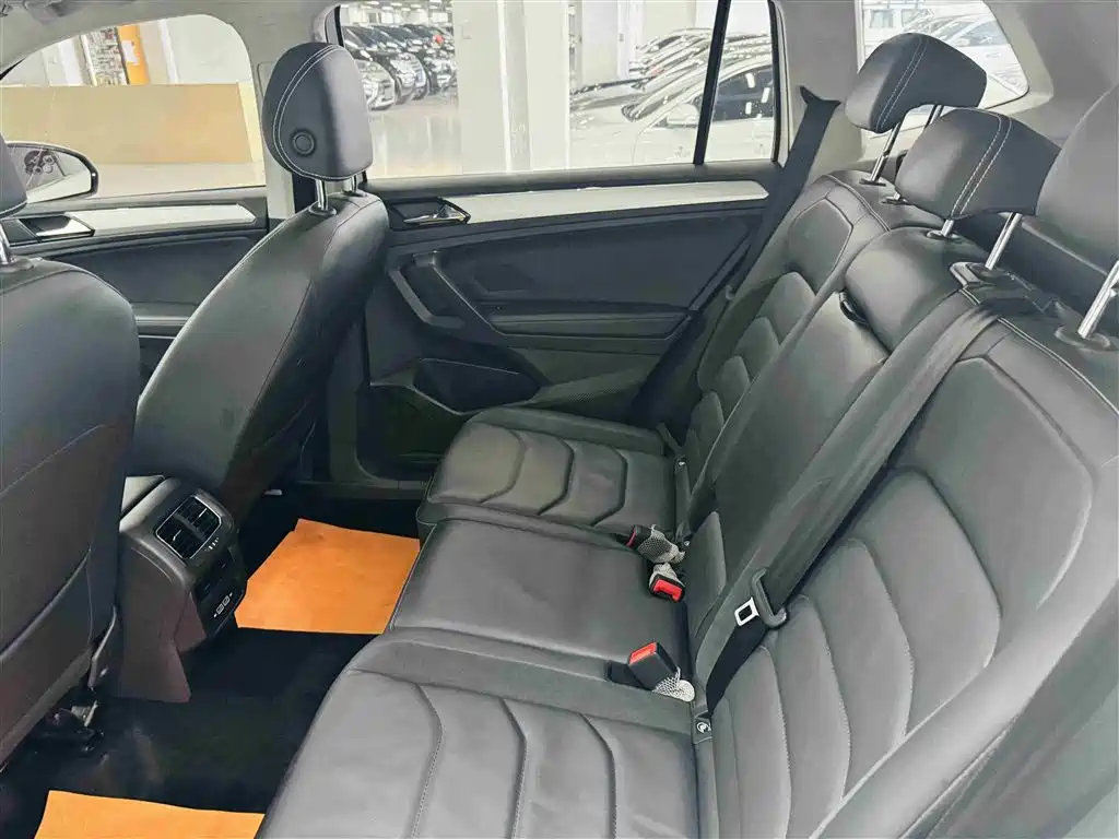 Tiguan L 2019 330TSI automatic two-wheel drive panoramic comfort version National VI купить на сайте DeffCars
