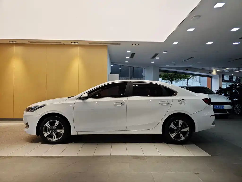 Kia K3 2019 1.5L CVT Smart Internet Edition купить на сайте DeffCars