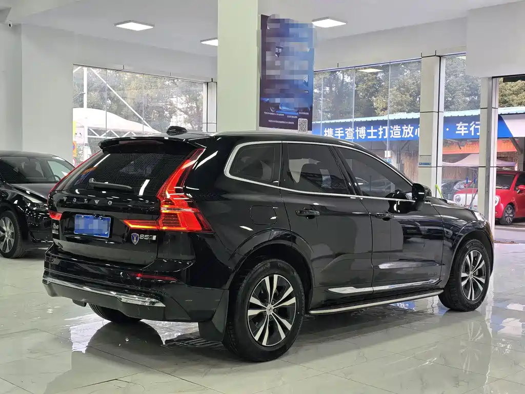Volvo XC60 2023 B5 four-wheel drive Zhiyi Luxury Edition купить на сайте DeffCars