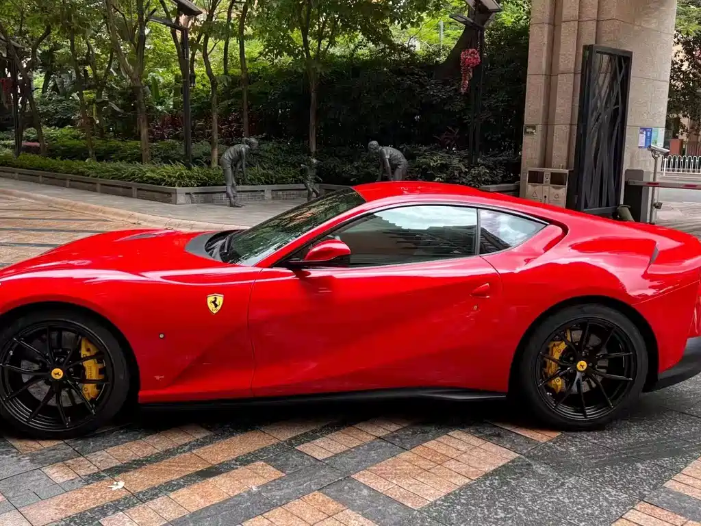 Ferrari 812 2017 6.5L Superfast купить на сайте DeffCars