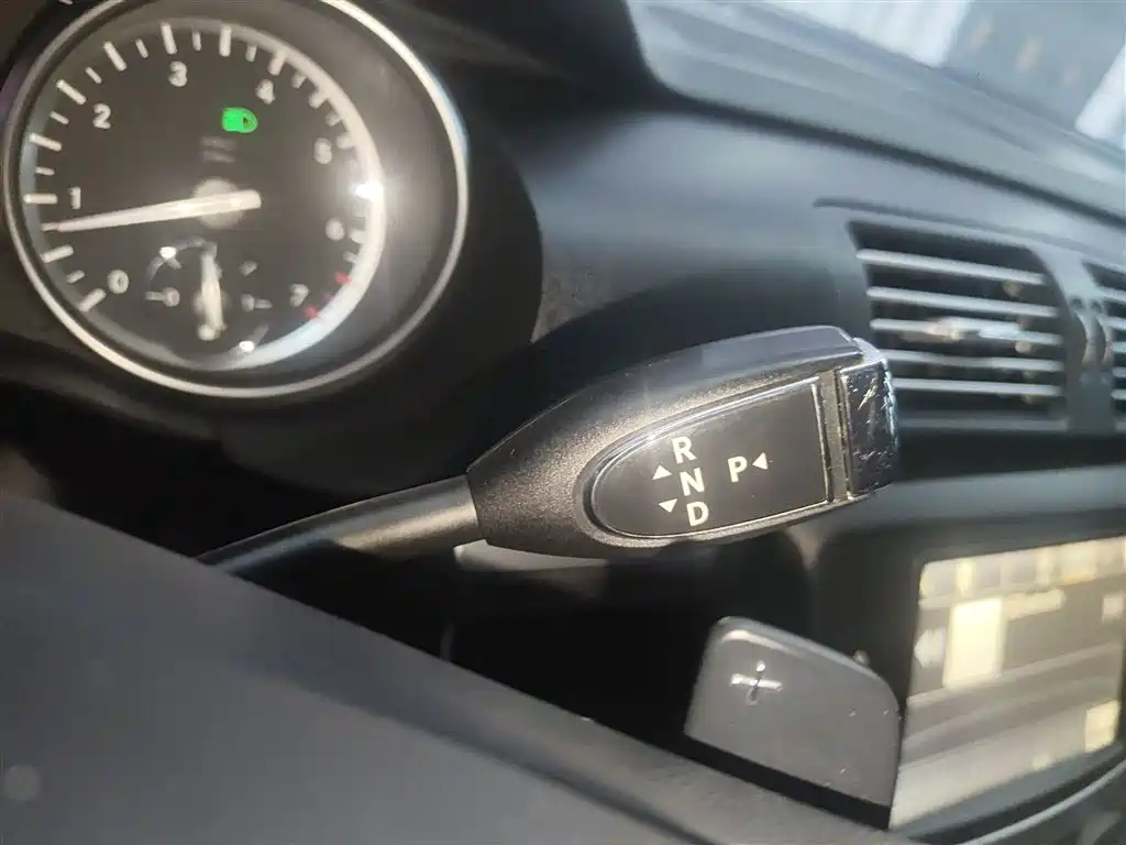 Mercedes-Benz R-Class 2014 R 320 4MATIC Business Model купить на сайте DeffCars
