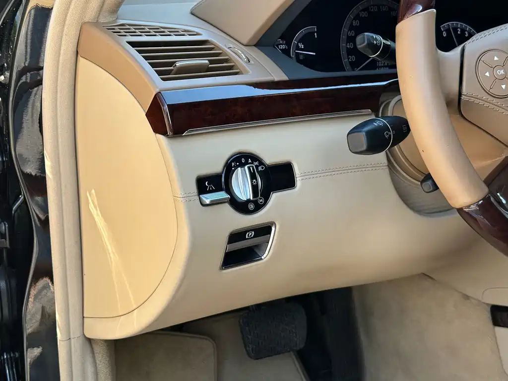 Mercedes S-Class 2010 S 600L купить на сайте DeffCars