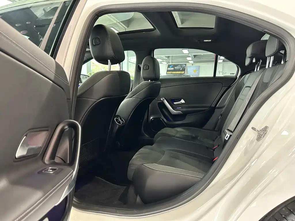 Mercedes-Benz A-Class 2022 A 200 L Sports Sedan Fashionable купить на сайте DeffCars