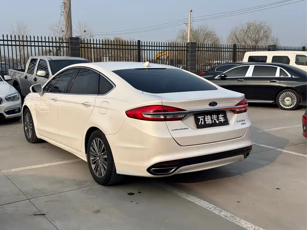 Mondeo 2017 EcoBoost 180 Luxury купить на сайте DeffCars