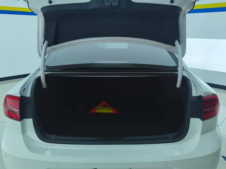 Lingdu 2021 230TSI DSG Fashion Edition купить на сайте DeffCars