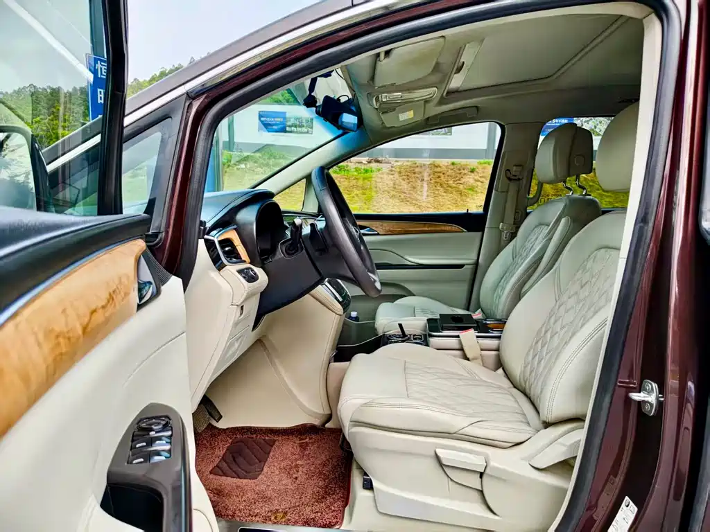 Buick GL8 2018 ES 28T Comfort Type National VI купить на сайте DeffCars