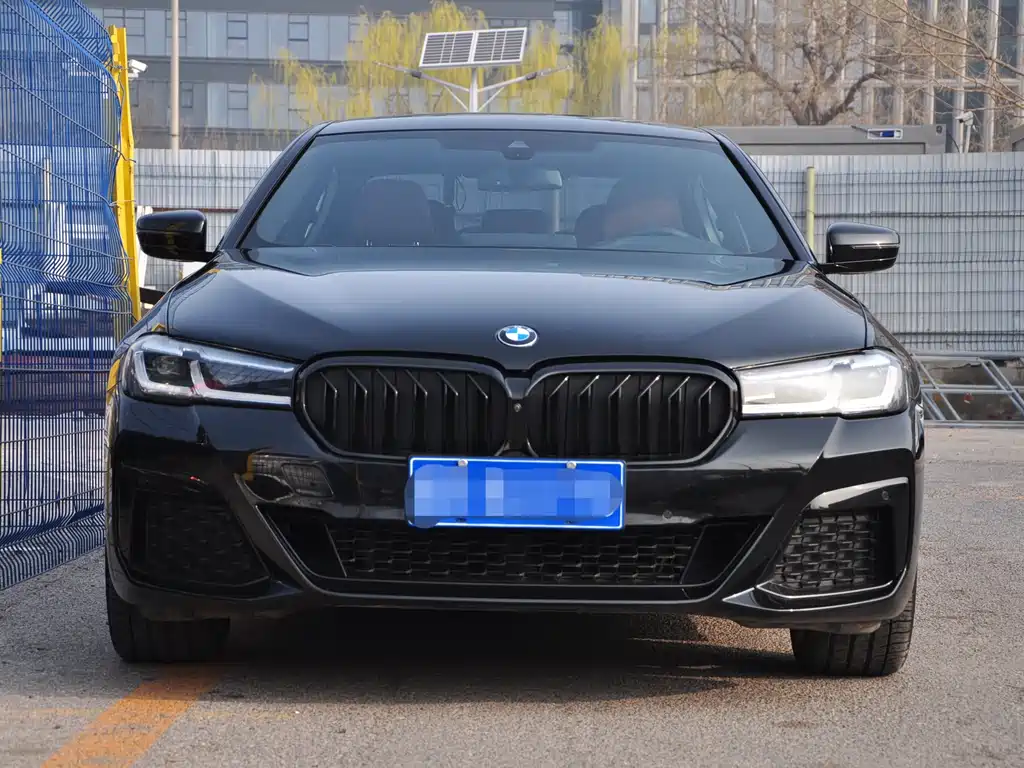 BMW 5 Series 2022 Facelift 2 530Li Exclusive M Sports Package купить на сайте DeffCars
