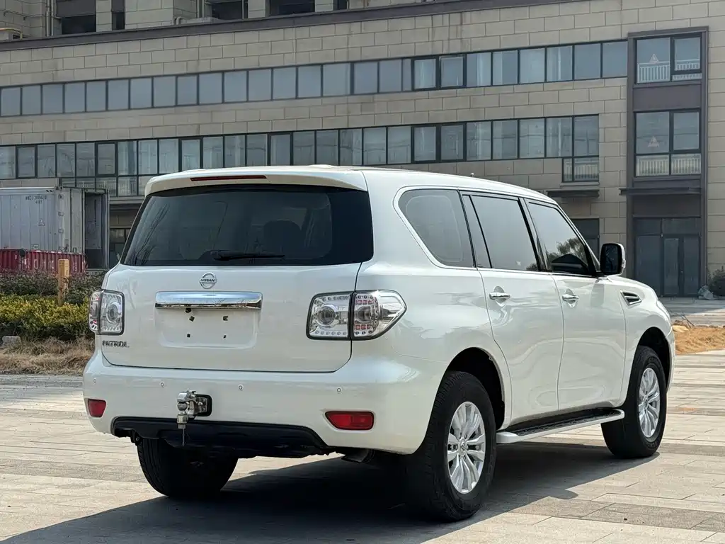 Patrol 2018 4.0L LinkedIn model купить на сайте DeffCars