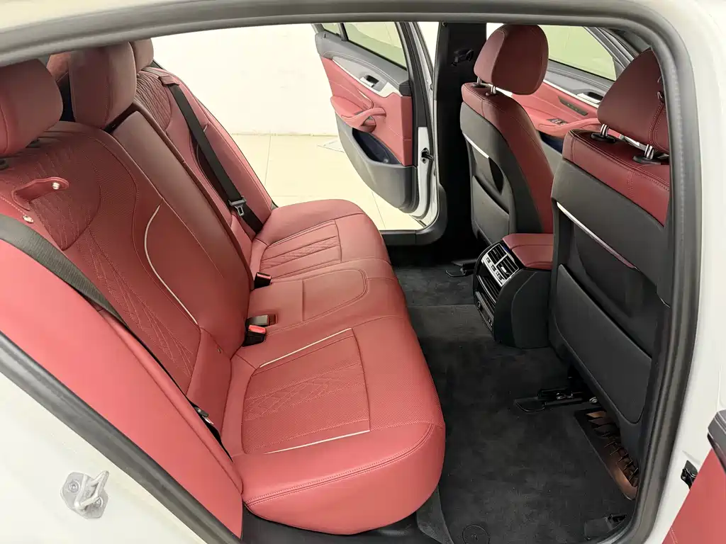 BMW 5 Series 2021 530Li xDrive M Sports Package купить на сайте DeffCars