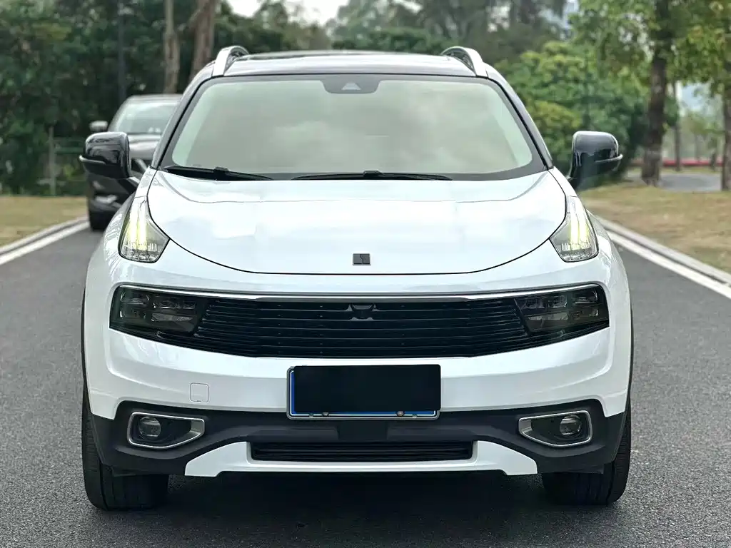 Lynk & Co 01 2019 2.0T two-wheel drive Pro version National VI купить на сайте DeffCars