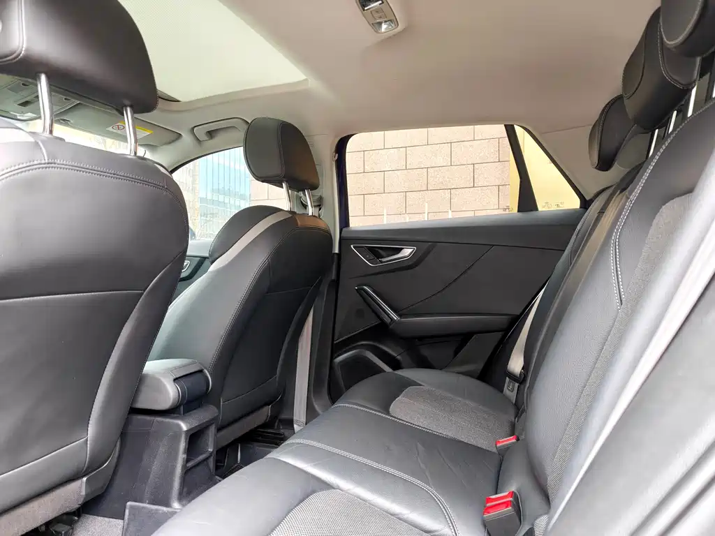 Audi Q2L 2020 35 TFSI fashionable and dynamic купить на сайте DeffCars