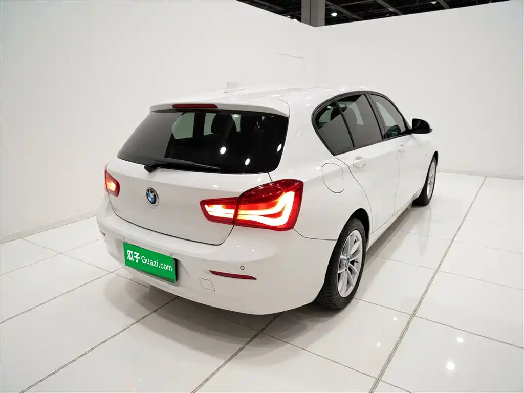 BMW 1 Series imported 2018 118i leading model купить на сайте DeffCars