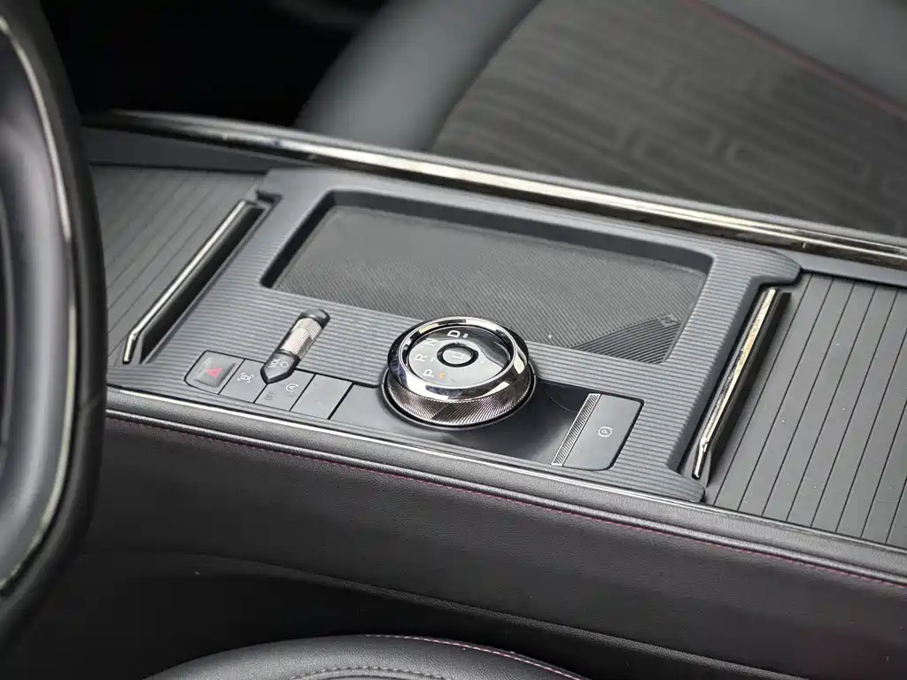 Mondeo 2022 EcoBoost 245 Luxury купить на сайте DeffCars