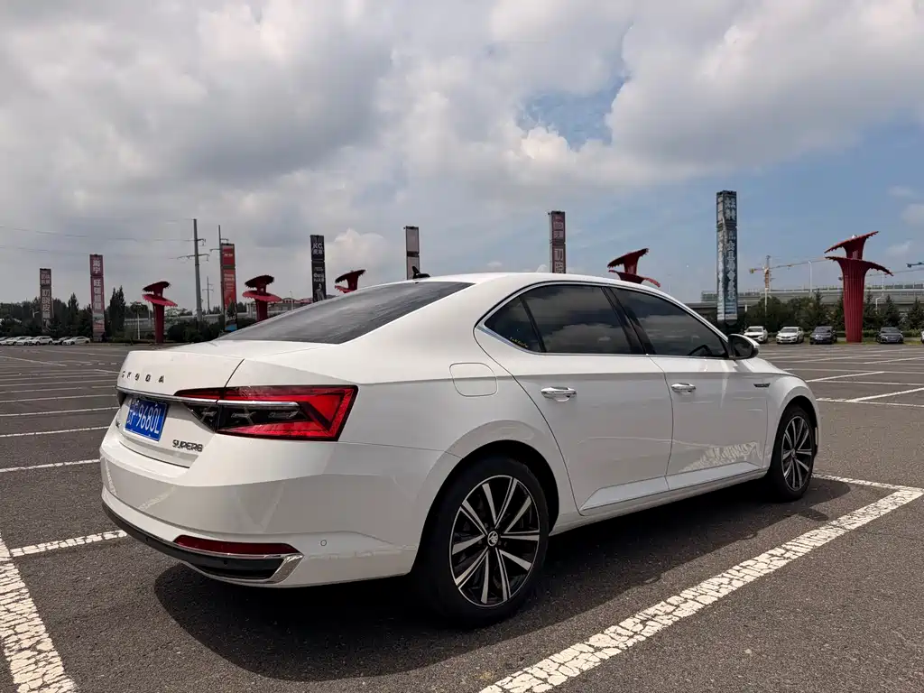 Superb 2024 TSI280 DSG Premium Edition купить на сайте DeffCars