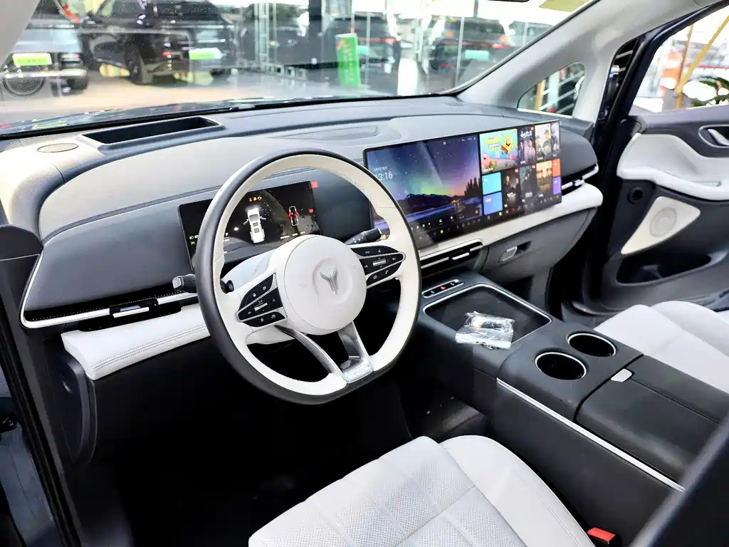 Lantu Dreamer 2025 PHEV four-wheel drive flagship Kunpeng version купить на сайте DeffCars