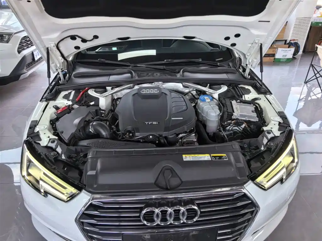 Audi A4L 2018 30th Anniversary Model 40 TFSI Enterprising купить на сайте DeffCars