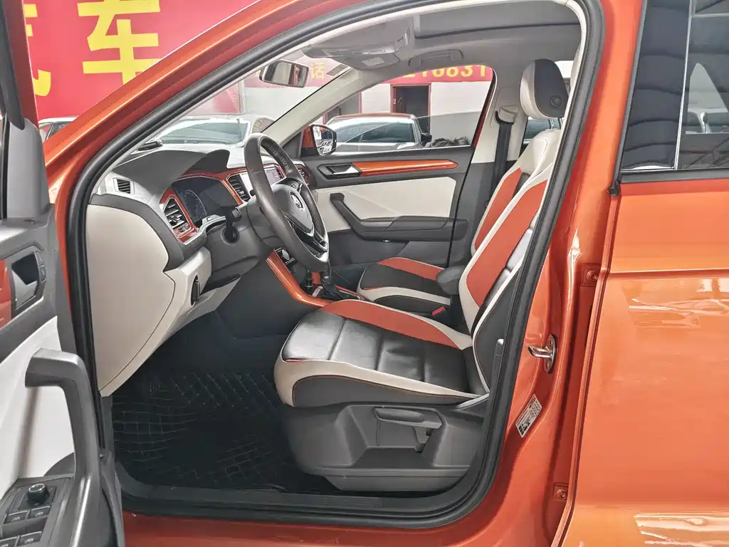 T-ROC 2018 280TSI DSG four-wheel drive comfort model National V купить на сайте DeffCars