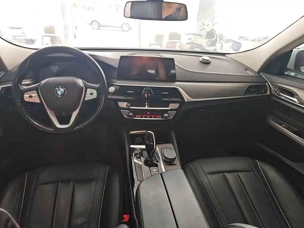 BMW 6 Series GT 2020 630i Luxury Design Package купить на сайте DeffCars