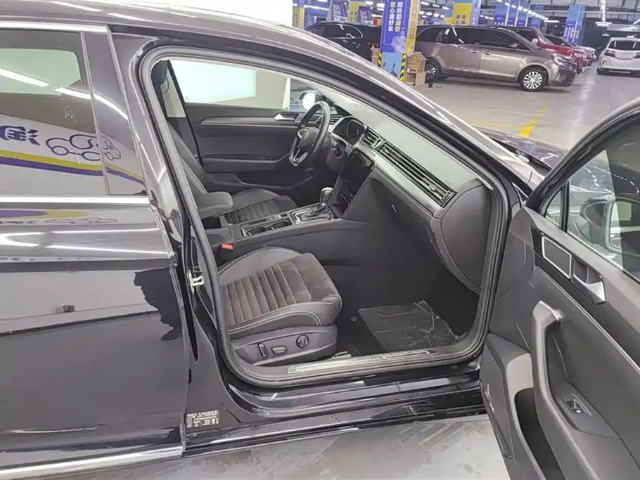 Magotan 2020 330TSI DSG luxury model купить на сайте DeffCars