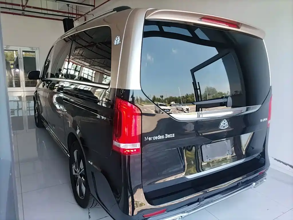 Mercedes-Benz V-Class 2021 V 260 Premium Edition купить на сайте DeffCars