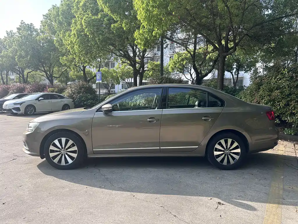 Sagitar 2017 230TSI automatic comfort model купить на сайте DeffCars