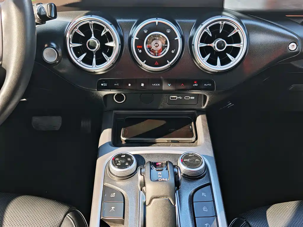 Tank 300 2023 Off-Road Version 2.0T Conqueror купить на сайте DeffCars