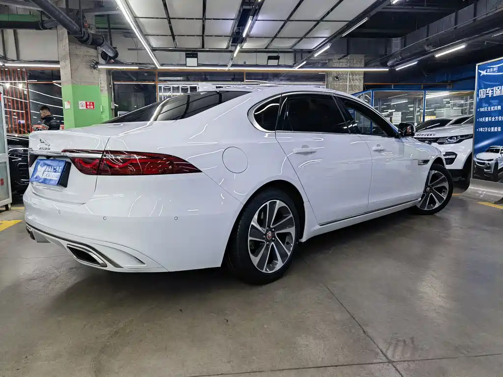 Jaguar XFL 2023 XFL 2.0T P200 2WD Elite Deluxe Edition купить на сайте DeffCars