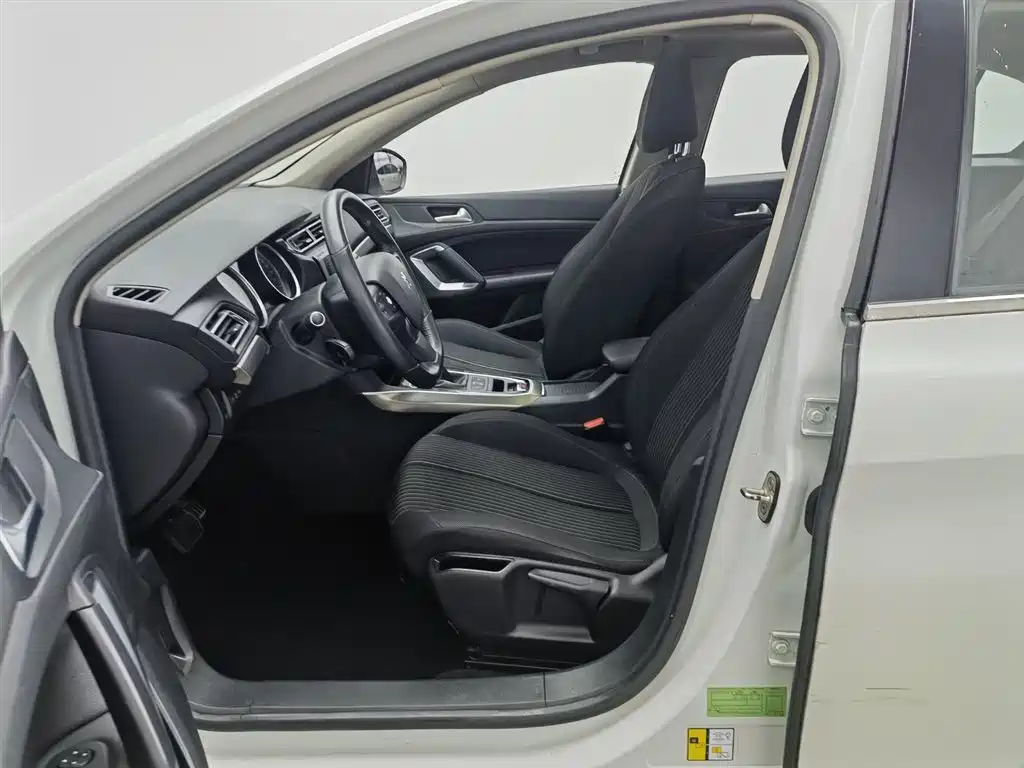 Peugeot 408 2015 1.2T automatic luxury version купить на сайте DeffCars