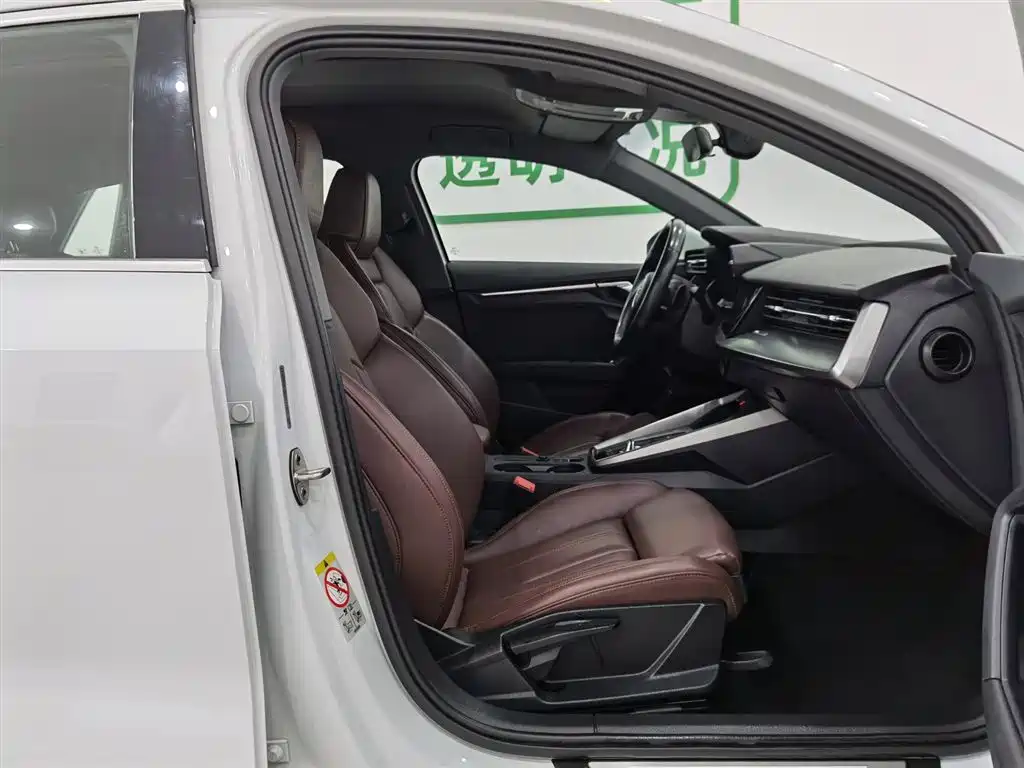 Audi A3 2022 Sportback 35 TFSI Enterprising and Elegant Model купить на сайте DeffCars