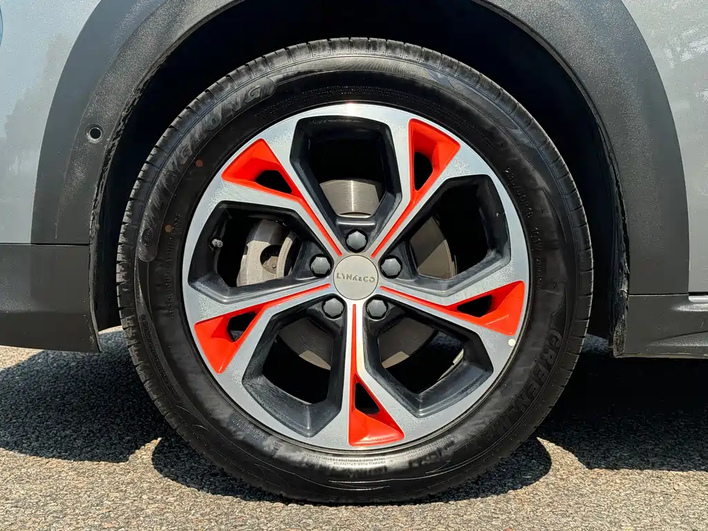 Lynk & Co 02 2018 1.5T DCT 2WD Pro Edition National V купить на сайте DeffCars