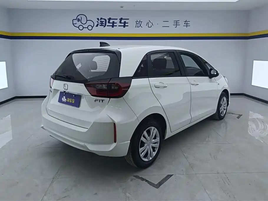 Fit 2021 1.5L CVT Trendy Edition купить на сайте DeffCars