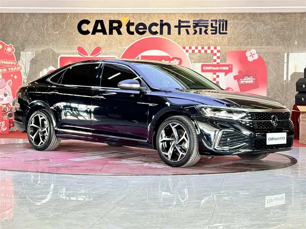 Passat 2023 330TSI Starry Sky Elite Edition купить на сайте DeffCars