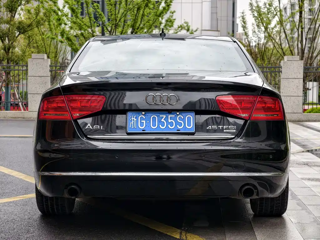 Audi A8 2012 A8L 45 TFSI quattro comfort type купить на сайте DeffCars
