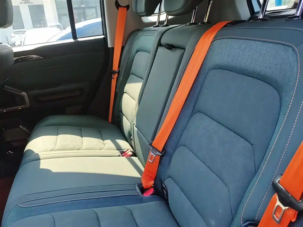 Jietu Traveler 2023 2.0T four-wheel drive crossover PRO купить на сайте DeffCars