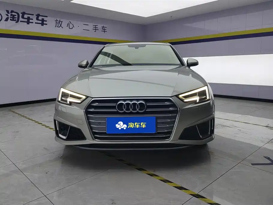 Audi A4L 2018 30th Anniversary Model 40 TFSI Fashion Model купить на сайте DeffCars