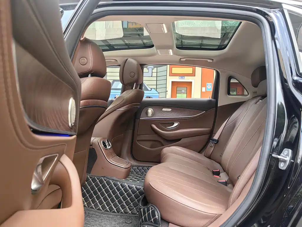 Mercedes-Benz E-Class 2023 E 300 L Fashion купить на сайте DeffCars