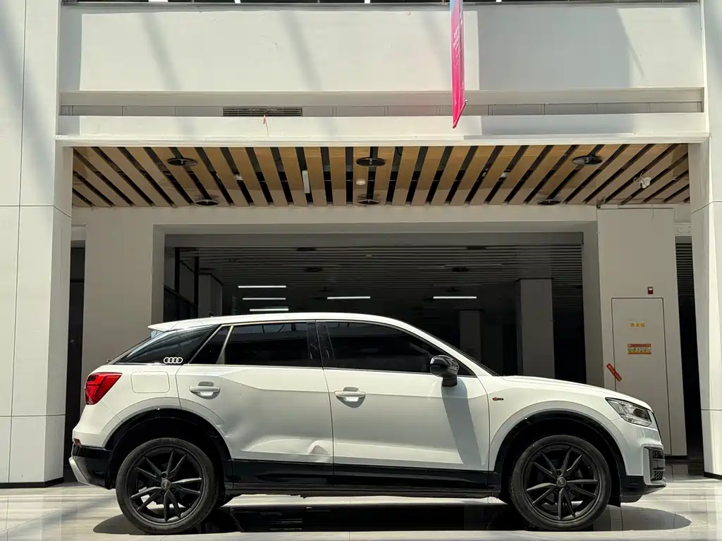 Audi Q2L 2020 35 TFSI aggressive and dynamic model купить на сайте DeffCars