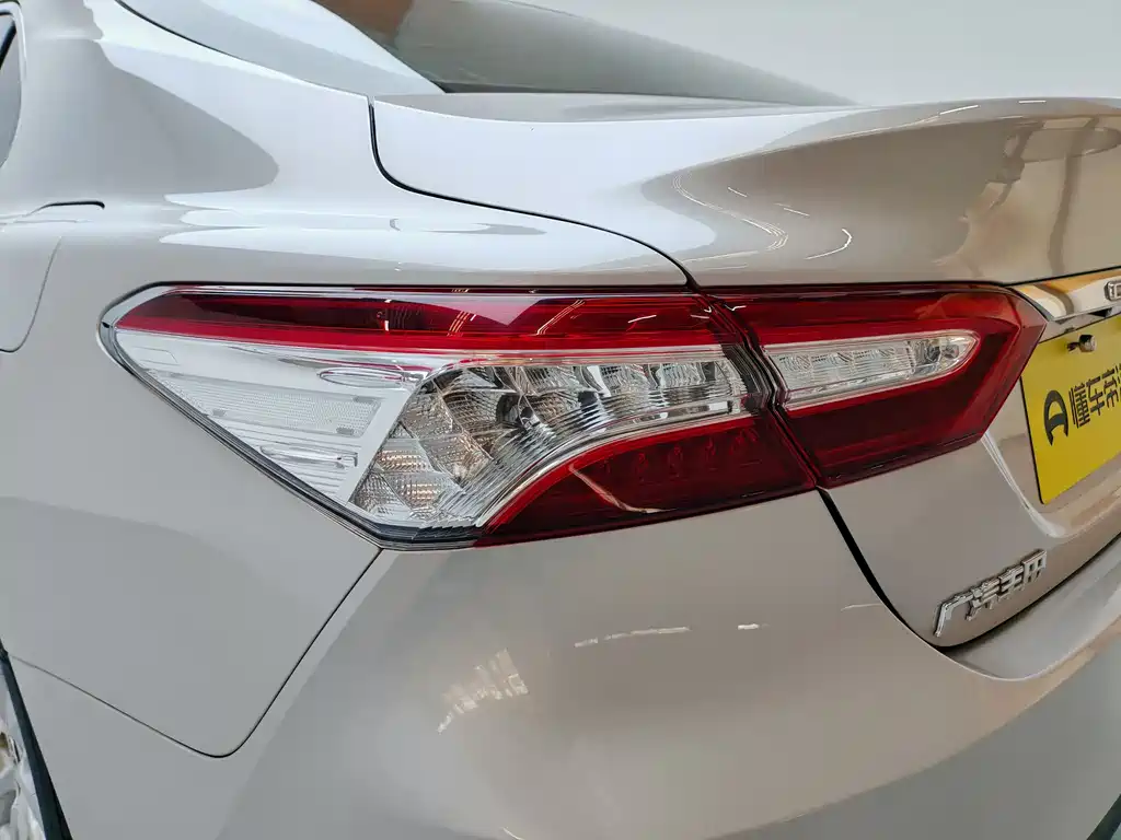 Camry 2019 2.0G Deluxe Edition National VI купить на сайте DeffCars