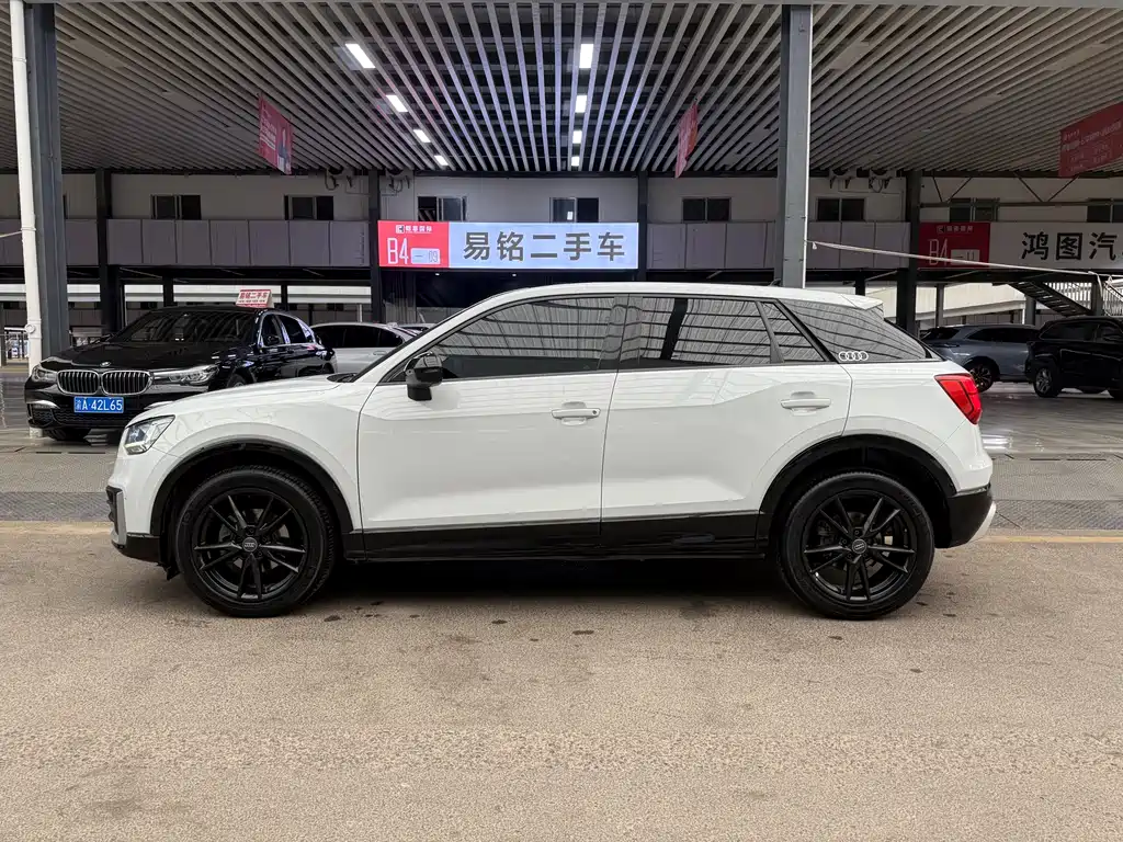 Audi Q2L 2018 35 TFSI launches exclusive version, National V купить на сайте DeffCars