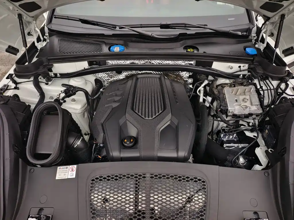 Macan 2024 Macan 2.0T купить на сайте DeffCars
