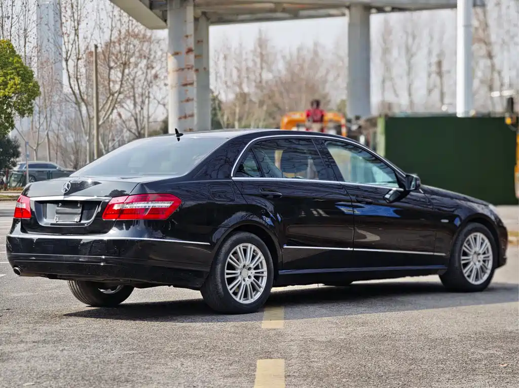 Mercedes-Benz E-Class 2012 E 200 L CGI Elegant купить на сайте DeffCars