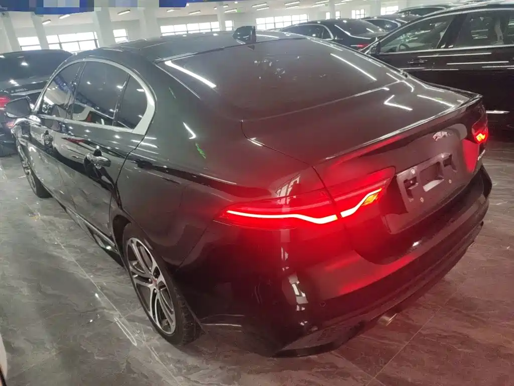 Jaguar XEL 2023 2.0T 250PS R-DYNAMIC S Advanced Sports Edition купить на сайте DeffCars