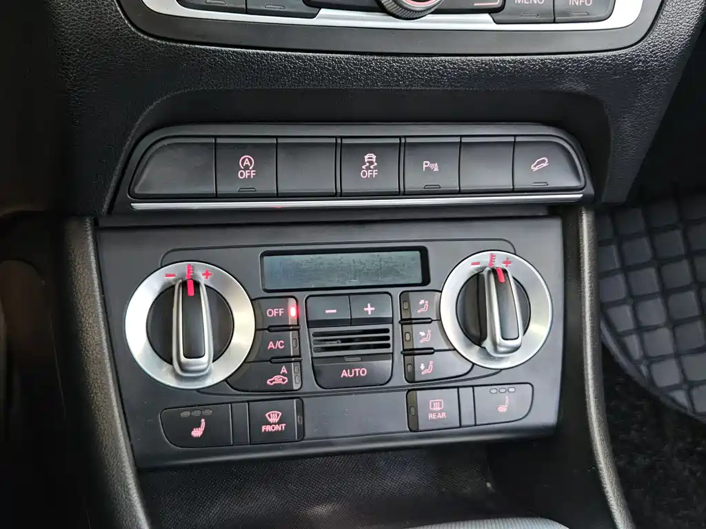 Audi Q3 2015 35 TFSI quattro technology купить на сайте DeffCars